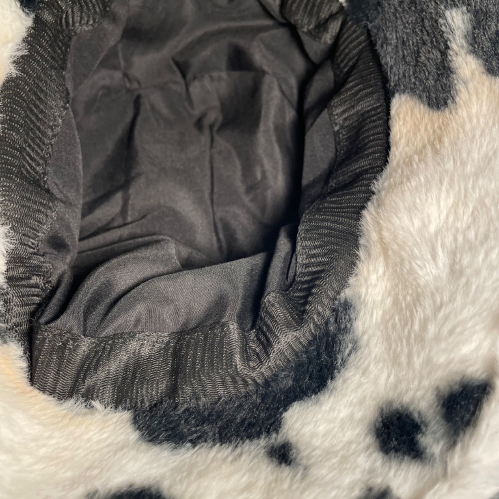 Cow print hat - Picture 2 of 3